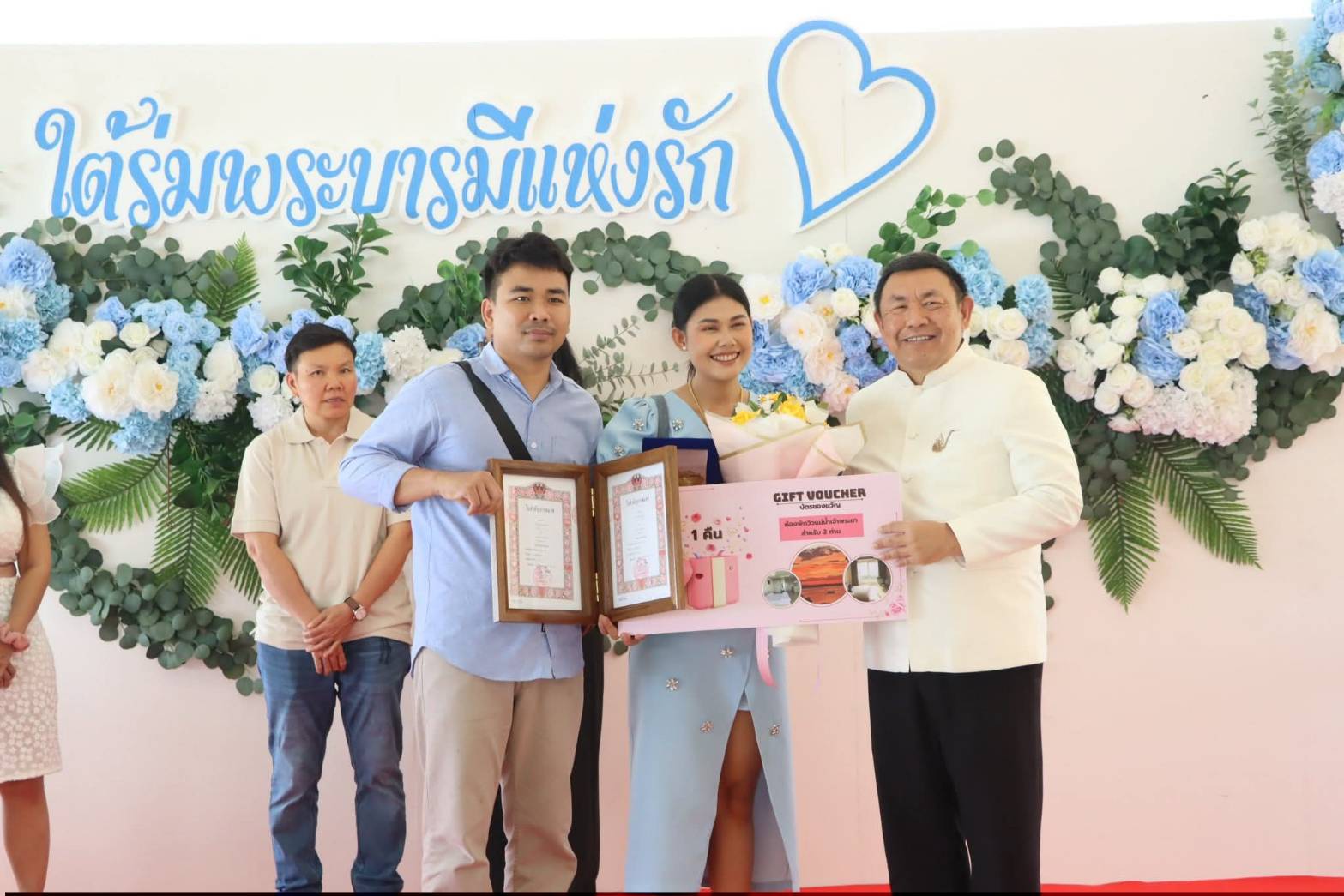 title - ศพส. จัดงาน “รักแห่งศิลป์ รักแห่งแผ่นดิน” เพื่อน้อมรำลึกในพระมหากรุณาธิคุณของสมเด็จพระนางเจ้าสิริกิติ์ พระบรมราชินีนาถ พระบรมราชชนนีพันปีหลวง ณ ศูนย์ส่งเสริมและพัฒนาอาชีพเสริมนอกภาคการเกษตร (ศูนย์ศิลปาชีพบางไทรฯ เดิม)